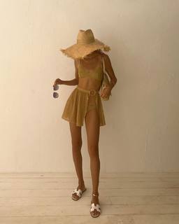 Zoë Pastelle Holthuizen feet photo 8