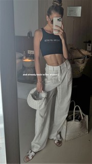 Zoë Pastelle Holthuizen feet photo 6