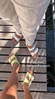 Zoë Pastelle Holthuizen feet photo 3