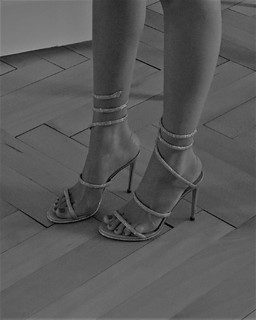 Zoë Pastelle Holthuizen feet photo 4