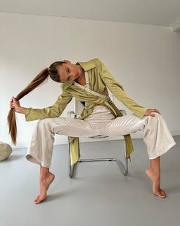 Zoë Pastelle Holthuizen feet photo 3