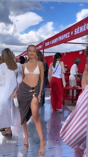 Zoë Pastelle Holthuizen feet photo 19