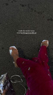 Zoë Pastelle Holthuizen feet photo 19