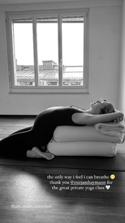 Zoë Pastelle Holthuizen feet photo 14