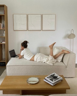Zoë Pastelle Holthuizen feet photo 13