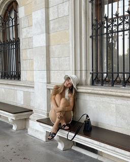 Zoë Pastelle Holthuizen feet photo 8