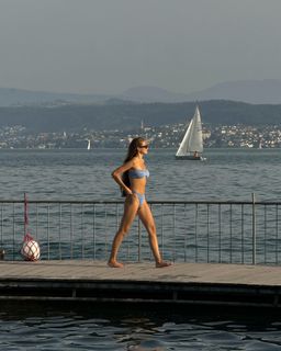 Zoë Pastelle Holthuizen feet photo 20