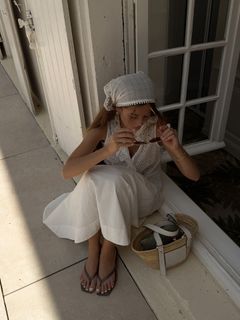 Zoë Pastelle Holthuizen feet photo 4
