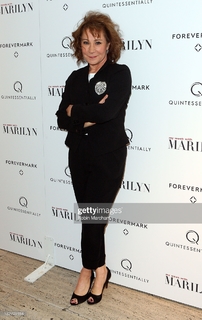 Zoë Wanamaker feet photo 20