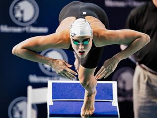 Zsuzsanna Jakabos feet photo 13
