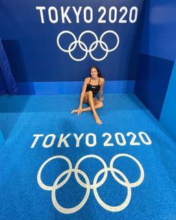 Zsuzsanna Jakabos feet photo 1