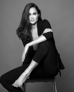 Zsuzsanna Jakabos feet photo 11