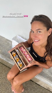 Zsuzsanna Jakabos feet photo 3
