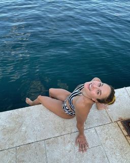 Zsuzsanna Jakabos feet photo 10