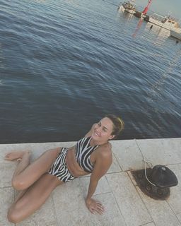 Zsuzsanna Jakabos feet photo 8