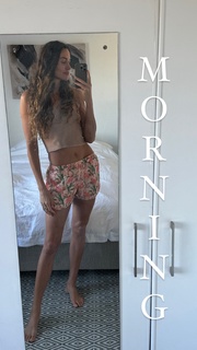 Zsuzsanna Jakabos feet photo 8