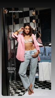 Zsuzsanna Jakabos feet photo 3