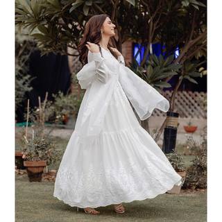 Zubab Rana feet photo 10