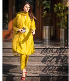 Zubab Rana feet photo 7