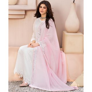 Zubab Rana feet photo 20