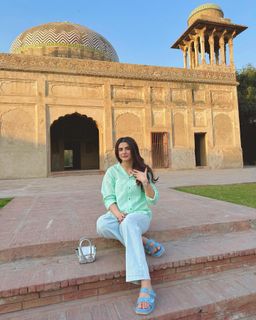 Zubab Rana feet photo 14