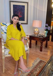Zubab Rana feet photo 4