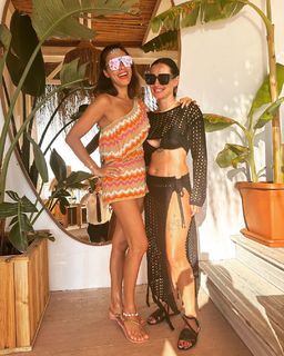 Zuhal Topal feet photo thumbnail