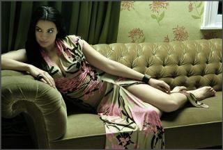 Zuleikha Robinson feet photo 4