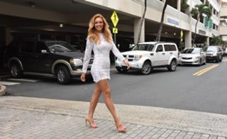 Zuleyka Rivera Mendoza feet photo 11