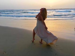 Zuleyka Rivera Mendoza feet photo 9