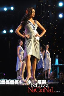Zuleyka Rivera Mendoza feet photo 11