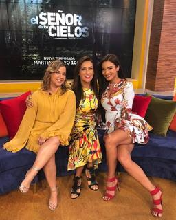 Zuleyka Rivera Mendoza feet photo 5