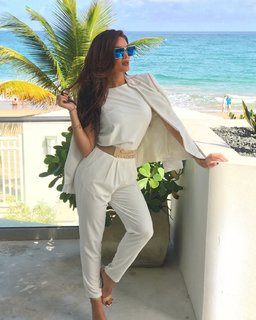 Zuleyka Rivera Mendoza feet photo 9