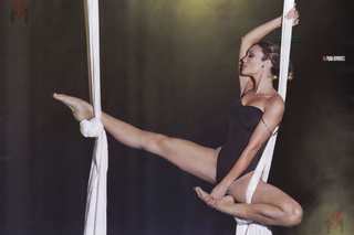 Zuleyka Rivera Mendoza feet photo 3