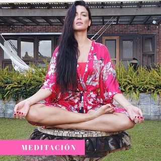 Zuleyka Rivera Mendoza feet photo 17