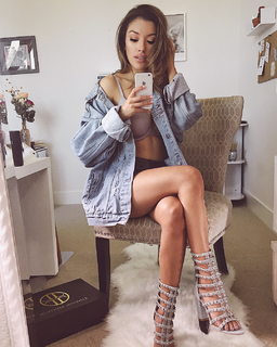 Zuleyka Silver feet photo 1