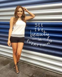 Zully Rodriguez feet photo 2