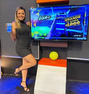 Zully Rodriguez feet photo 15