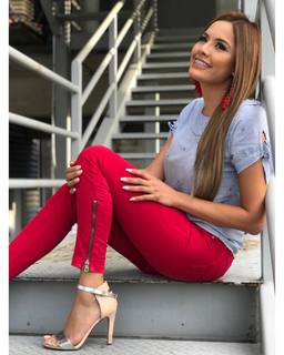 Zully Rodriguez feet photo 8