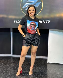 Zully Rodriguez feet photo 20