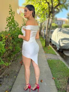 Zully Rodriguez feet photo 5