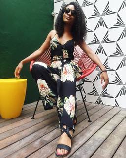 Zuri Hall feet photo 7