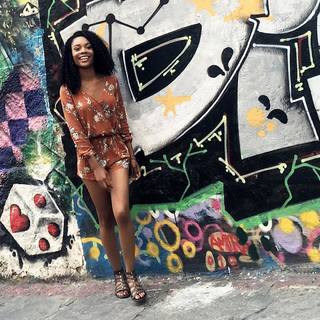 Zuri Hall feet photo 4