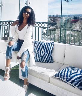 Zuri Hall feet photo 19