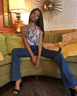 Zuri Hall feet photo 15