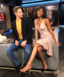 Zuri Hall feet photo 16