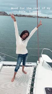 Zuri Hall feet photo 15