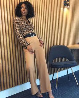 Zuri Hall feet photo 7