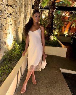Zuri Hall feet photo 14