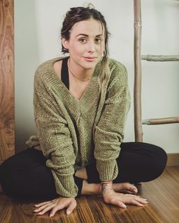 Zuria Vega feet photo thumbnail